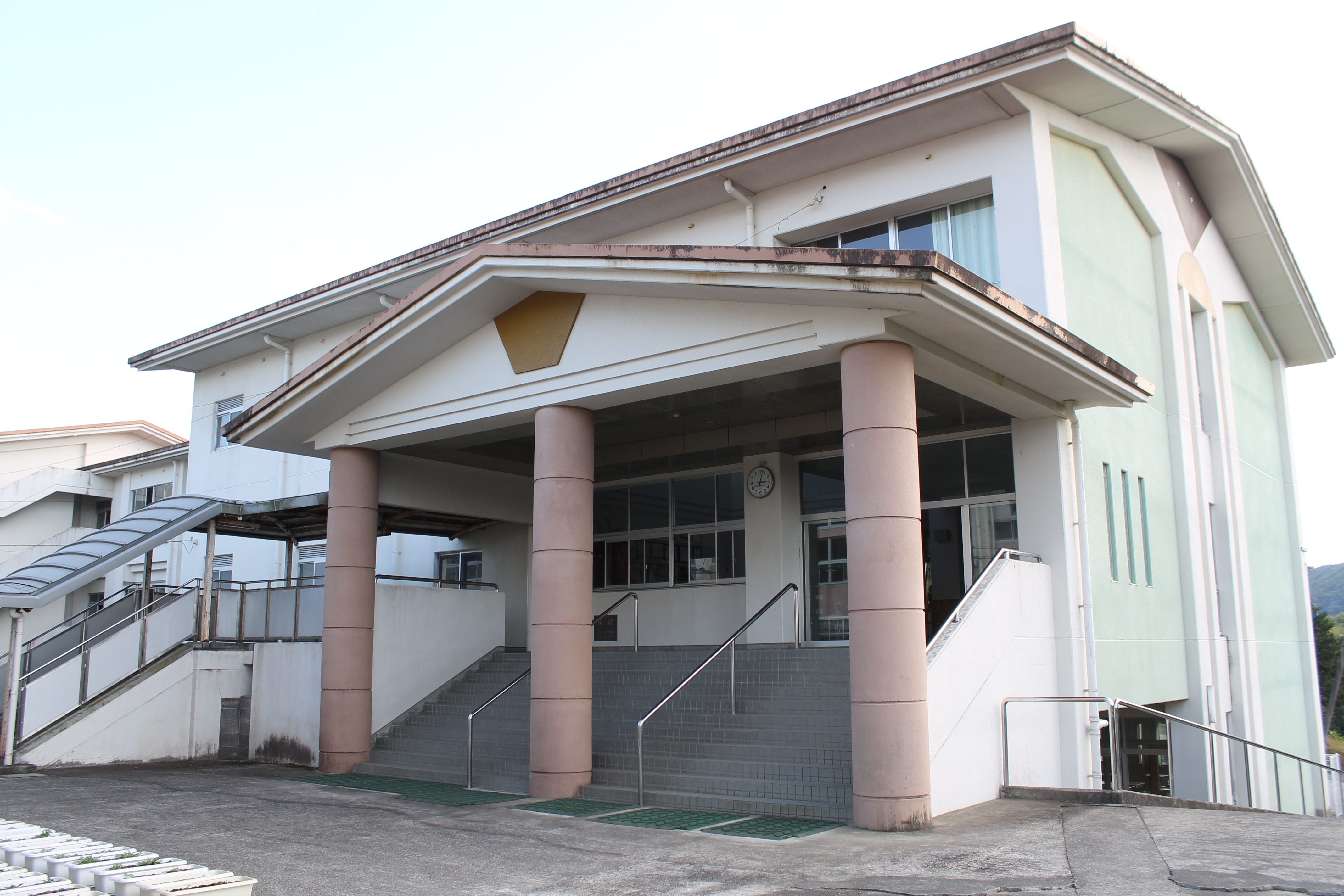 鷹巣中学校 風景1